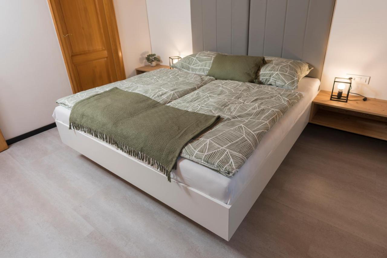 Hisa Rodica Apartment Бохин Екстериор снимка