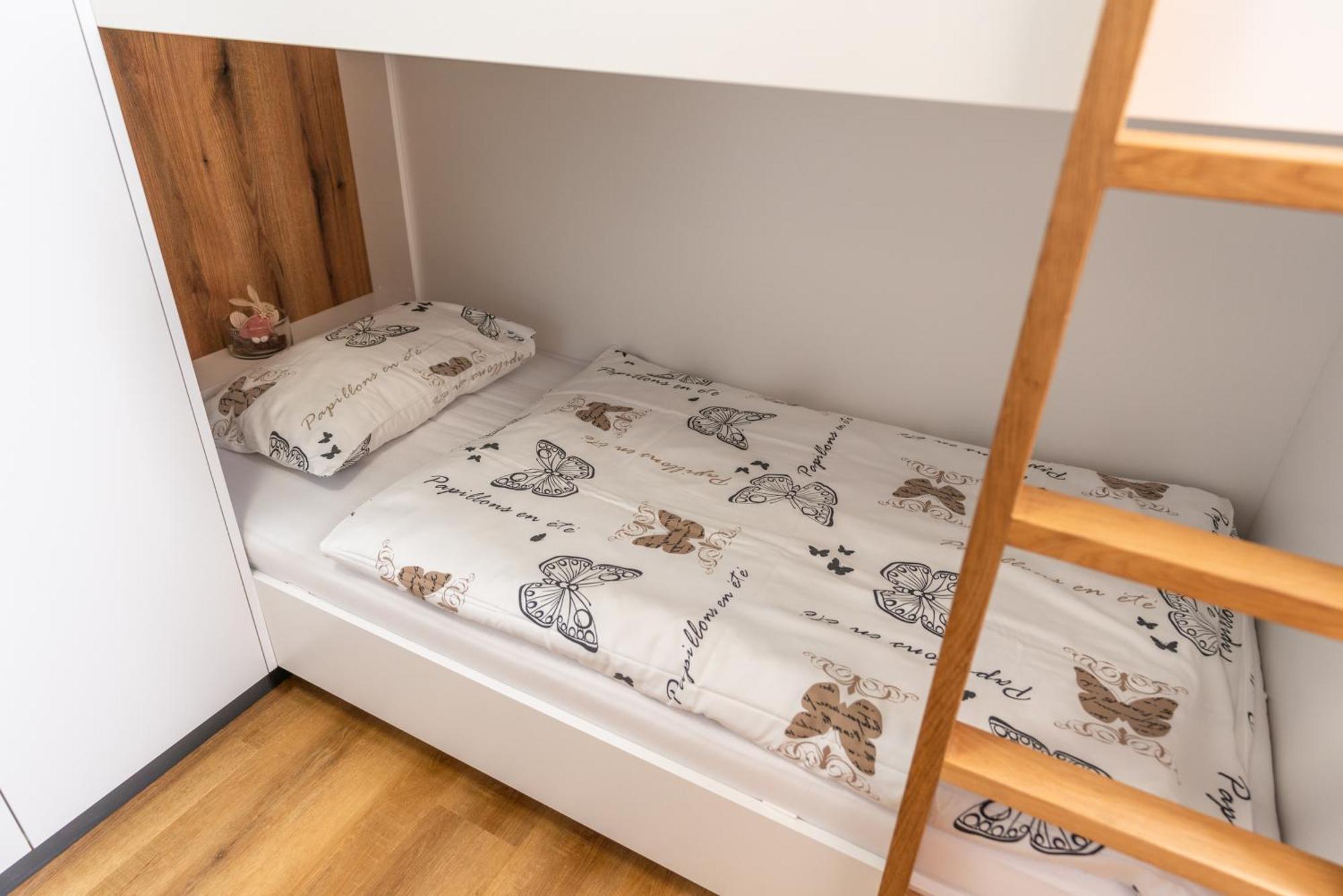 Hisa Rodica Apartment Бохин Екстериор снимка